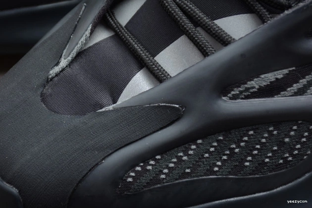 Black 700 Yeezy Adidas H67799 V3 Boost 0719